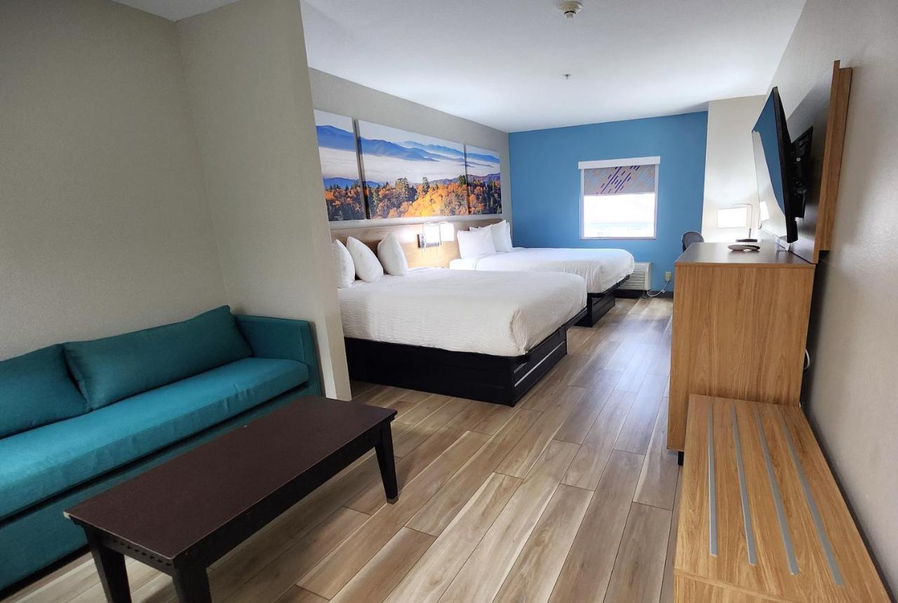 Days Inn & Suites By Wyndham Russellville Zewnętrze zdjęcie